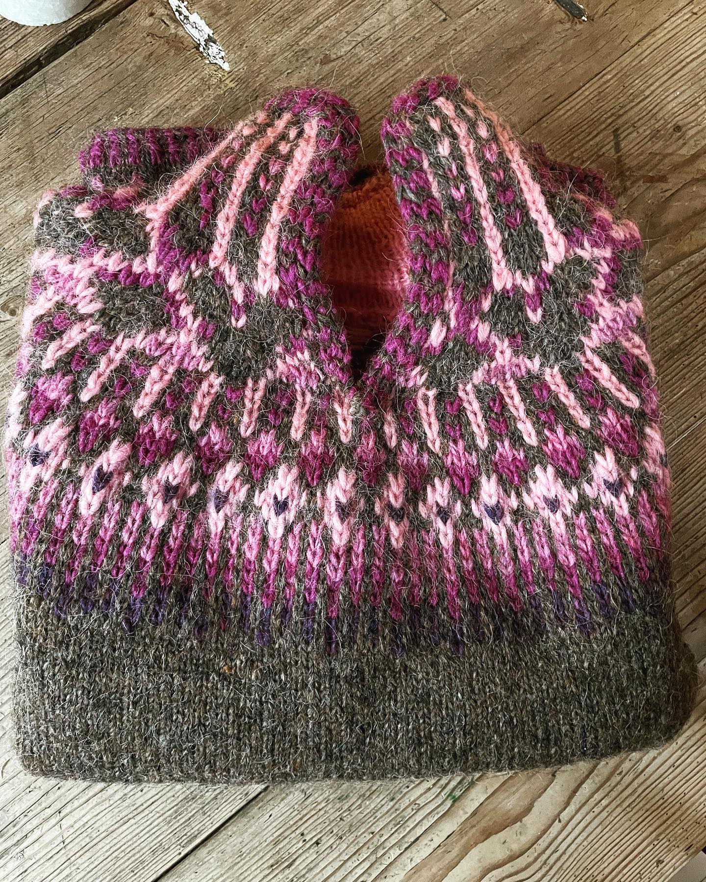 Áfangi by Johanna Vaurio-Teräväinen (FI EN) - Ohjeet Johannavauknits